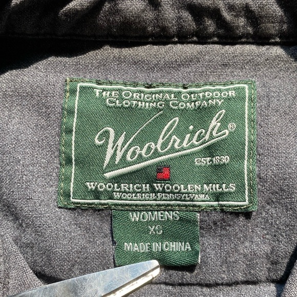 Woolrich Charcoal Heather Flannel Shirt: Size Extra Large - Picture 8 of 10